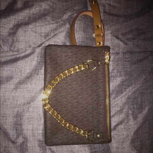 Michael Kors Fanny Pack - Picture 1 of 2
